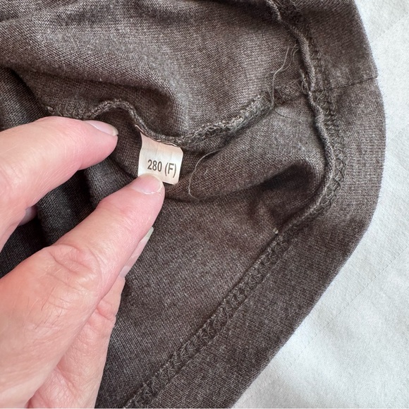 OP Men's Brown‎ V-Neck Pocket T-Shirt, Size Large - Picture 8 of 9